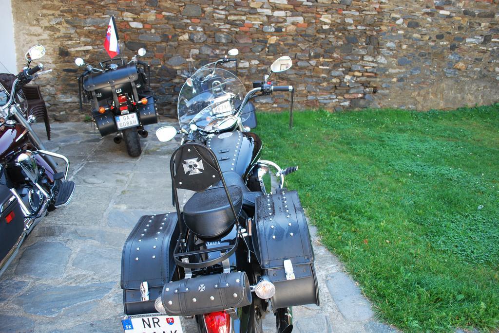 Rodinne Ubytovani Na Habesi Crhov Dış mekan fotoğraf